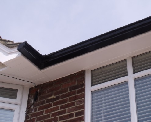 Seamless Aluminium Guttering Gable End