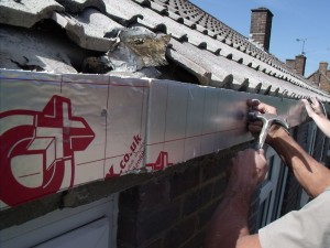 Installation of 25mm insulation.